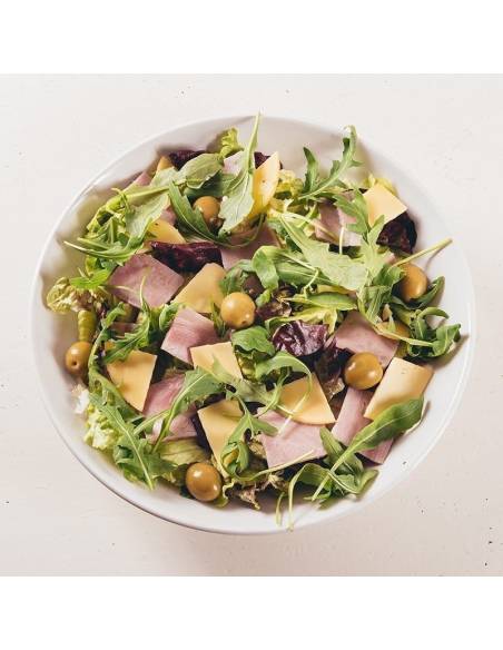Ensalada Niçoise fresca | Pizzería La Mina Donostia Centro